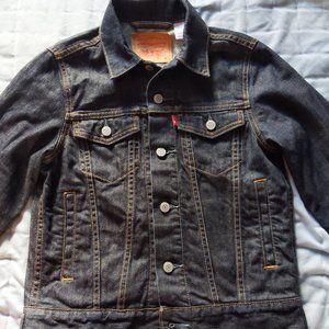 Levi dark denim jacket w/ gold detail
